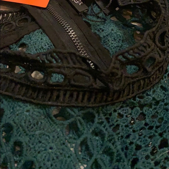 Dress - Picture 7 of 7